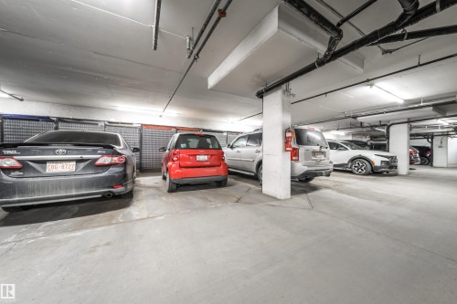 View of parking garage - 237 278 Suder Greens Drive, Edmonton, AB - Indoor Photo Showing Garage