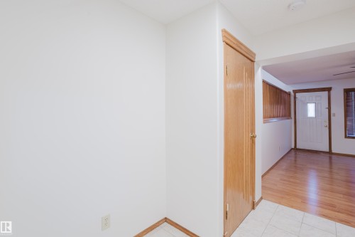 535 Pardee Bay Bay, Edmonton, AB - Indoor Photo Showing Other Room