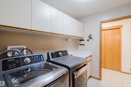 535 Pardee Bay Bay, Edmonton, AB - Indoor Photo Showing Laundry Room