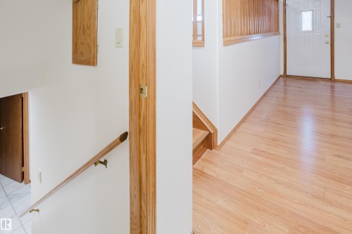 535 Pardee Bay Bay, Edmonton, AB - Indoor Photo Showing Other Room