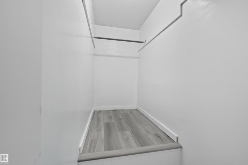 9848 87 Avenue, Edmonton, AB - Indoor