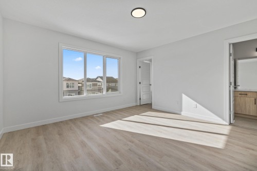 112 Honeysuckle Green, Leduc, AB - Indoor Photo Showing Other Room