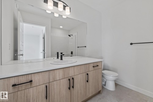112 Honeysuckle Green, Leduc, AB - Indoor Photo Showing Bathroom