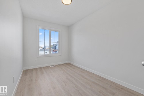 112 Honeysuckle Green, Leduc, AB - Indoor Photo Showing Other Room