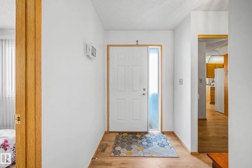 41 903 109 Street Nw, Edmonton, AB - Indoor Photo Showing Other Room