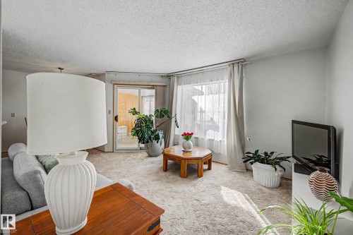41 903 109 Street Nw, Edmonton, AB - Indoor
