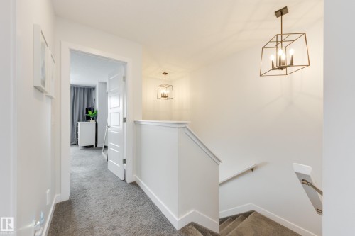 22341 93A Avenue, Edmonton, AB - Indoor Photo Showing Other Room