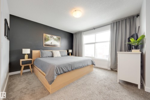 22341 93A Avenue, Edmonton, AB - Indoor Photo Showing Bedroom