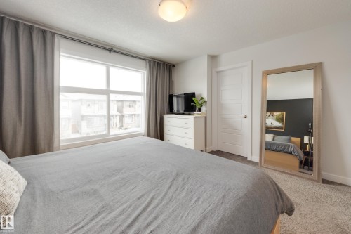 22341 93A Avenue, Edmonton, AB - Indoor Photo Showing Bedroom