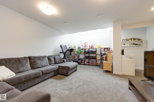 22341 93A Avenue, Edmonton, AB - Indoor Photo Showing Other Room