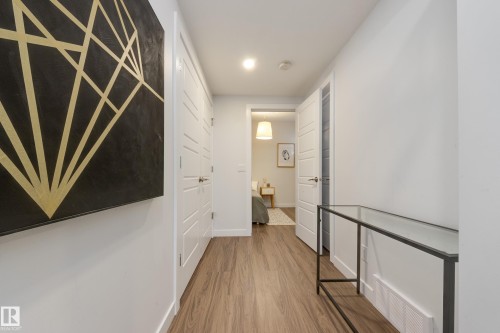 22341 93A Avenue, Edmonton, AB - Indoor Photo Showing Other Room