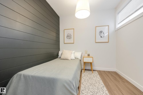 22341 93A Avenue, Edmonton, AB - Indoor Photo Showing Bedroom