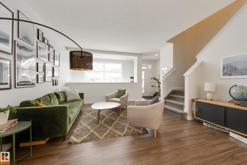 22341 93A Avenue, Edmonton, AB - Indoor