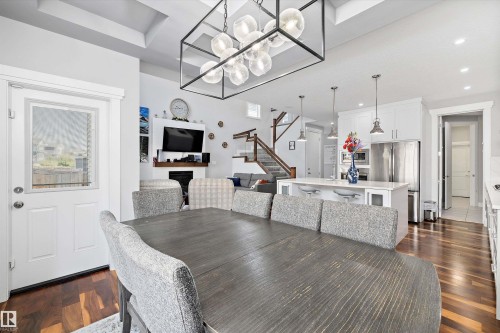 3380 Chickadee Drive, Edmonton, AB - Indoor Photo Showing Dining Room