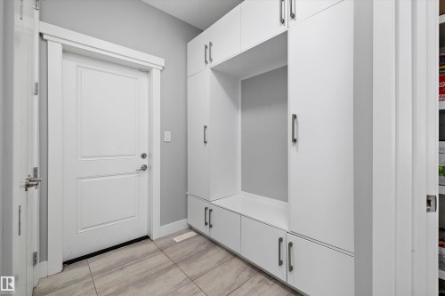 3380 Chickadee Drive, Edmonton, AB - Indoor Photo Showing Other Room