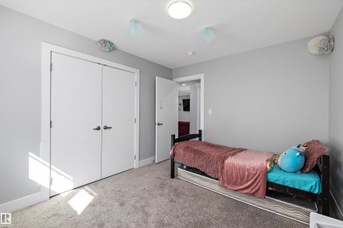 3380 Chickadee Drive, Edmonton, AB - Indoor Photo Showing Bedroom