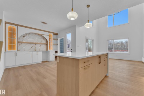127 24 Street, Edmonton, AB - Indoor Photo Showing Kitchen