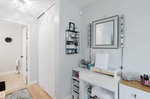 310 8907 106A Avenue, Edmonton, AB - Indoor Photo Showing Other Room