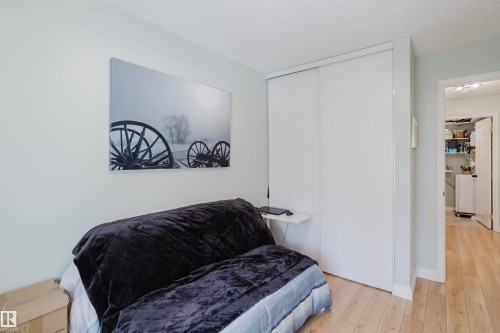 310 8907 106A Avenue, Edmonton, AB - Indoor Photo Showing Bedroom