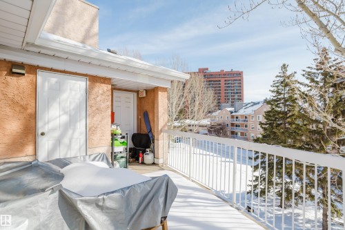 310 8907 106A Avenue, Edmonton, AB - Outdoor
