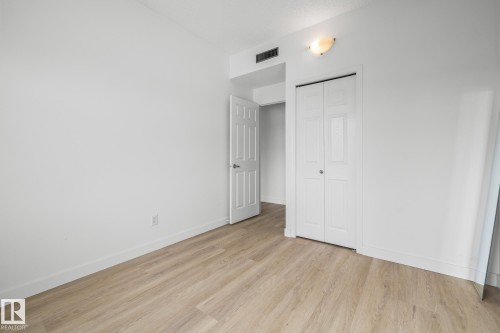 2 1179 Summerside Drive, Edmonton, AB - Indoor Photo Showing Other Room