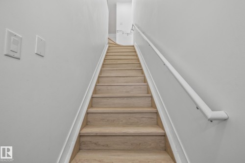 2 1179 Summerside Drive, Edmonton, AB - Indoor Photo Showing Other Room