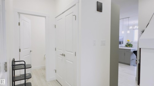 21 7110 Keswick Common, Edmonton, AB - Indoor Photo Showing Other Room