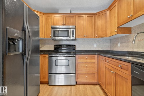314 12110 106 Avenue, Edmonton, AB - Indoor Photo Showing Kitchen