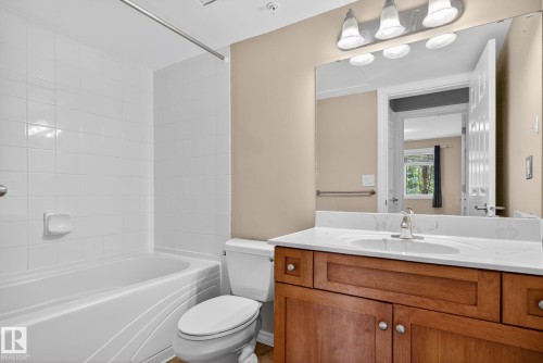 314 12110 106 Avenue, Edmonton, AB - Indoor Photo Showing Bathroom