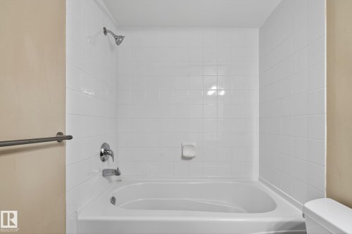 314 12110 106 Avenue, Edmonton, AB - Indoor Photo Showing Bathroom