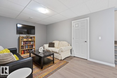 3 Kenton Way, Spruce Grove, AB - Indoor