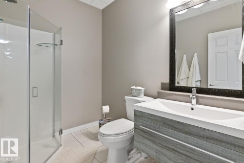 3 Kenton Way, Spruce Grove, AB - Indoor Photo Showing Bathroom