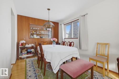7216 149A Avenue, Edmonton, AB - Indoor Photo Showing Dining Room