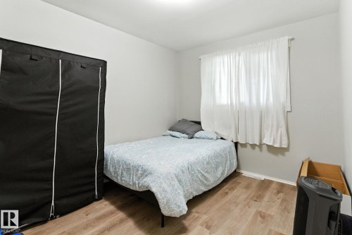 10505 154 Street, Edmonton, AB - Indoor Photo Showing Bedroom