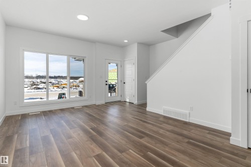 1008 14 Avenue, Edmonton, AB - Indoor