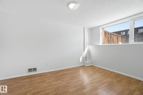 3321 107 Avenue, Edmonton, AB - Indoor Photo Showing Other Room
