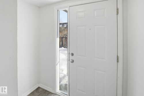 3321 107 Avenue, Edmonton, AB - Indoor Photo Showing Other Room