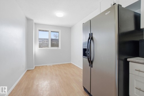 3321 107 Avenue, Edmonton, AB - Indoor Photo Showing Other Room