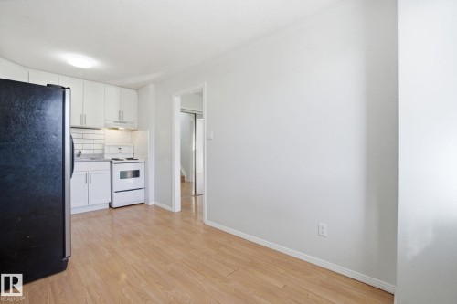 3321 107 Avenue, Edmonton, AB - Indoor Photo Showing Other Room