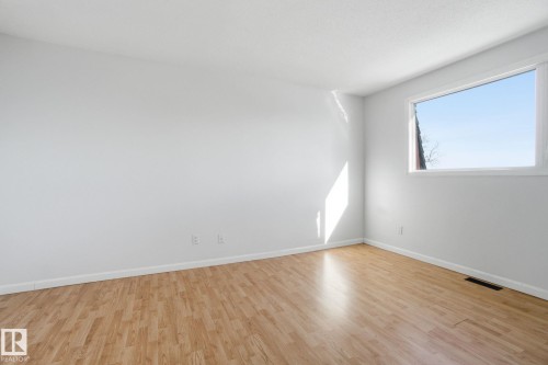 3321 107 Avenue, Edmonton, AB - Indoor Photo Showing Other Room