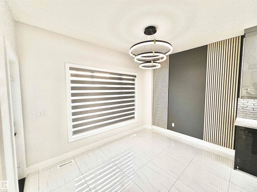 1836 22 Street, Edmonton, AB - Indoor Photo Showing Other Room