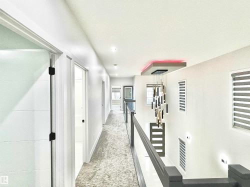 1836 22 Street, Edmonton, AB - Indoor Photo Showing Other Room