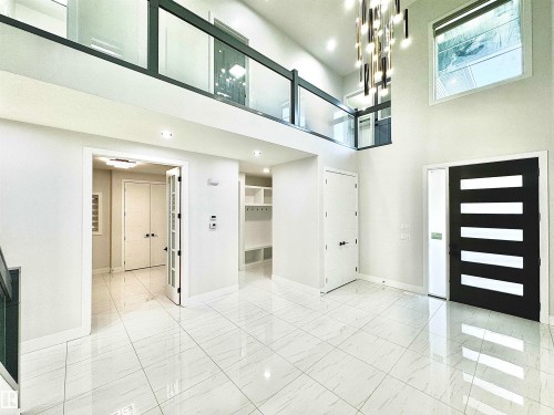 1836 22 Street, Edmonton, AB - Indoor Photo Showing Other Room