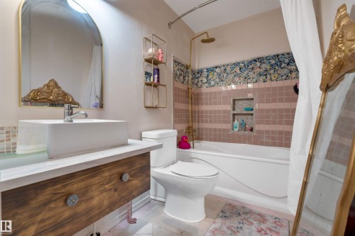 101 16725 106 Street, Edmonton, AB - Indoor Photo Showing Bathroom