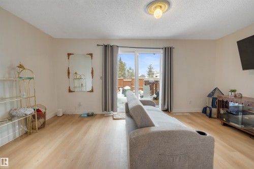 101 16725 106 Street, Edmonton, AB - Indoor