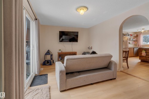 101 16725 106 Street, Edmonton, AB - Indoor