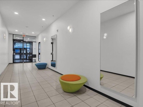 #708 10024 Jasper Avenue, Edmonton, AB - Indoor Photo Showing Other Room