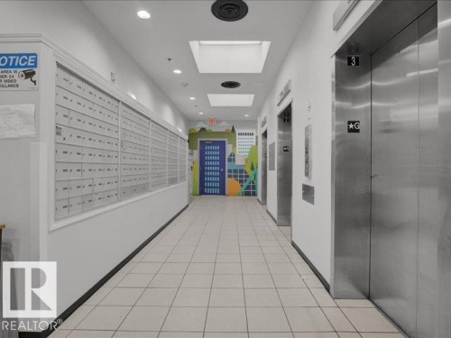 #708 10024 Jasper Avenue, Edmonton, AB - Indoor Photo Showing Other Room