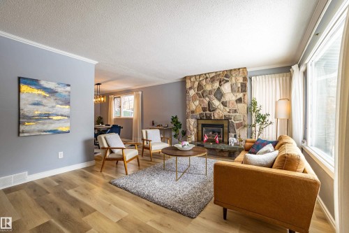 38 Gresham Boulevard, St. Albert, AB - Indoor Photo Showing Living Room With Fireplace
