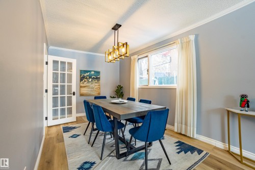 38 Gresham Boulevard, St. Albert, AB - Indoor Photo Showing Dining Room